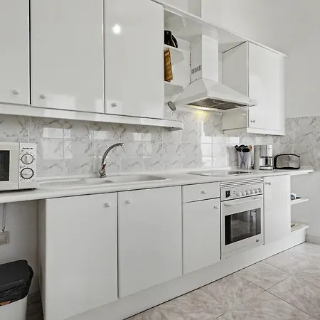 Gabriela Apartment